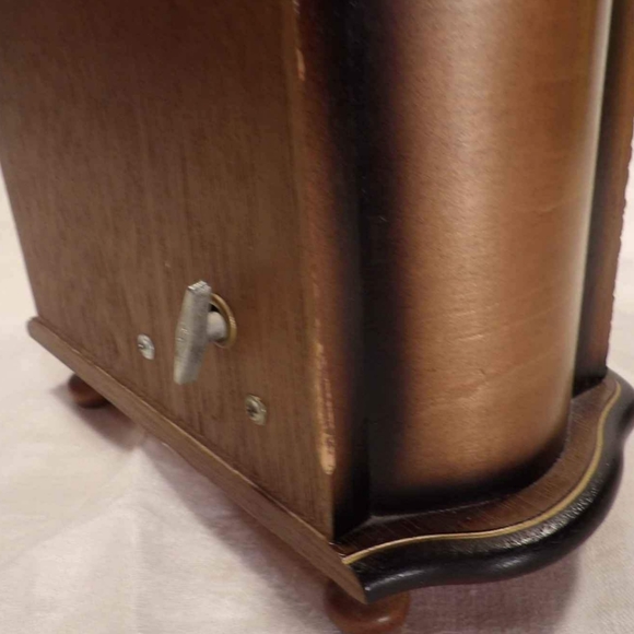 Vintage Jewelry Music Box with 3 drawers 7.5" - Picture 9 of 9